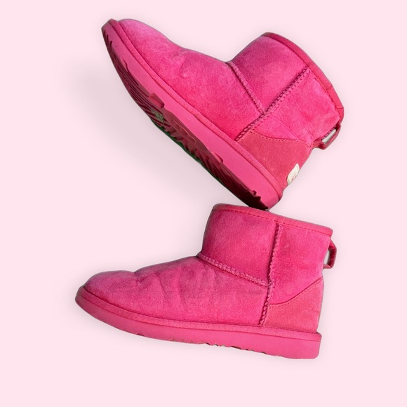 UGG Kids Boots in Bright Pink - Picture 2 of 3